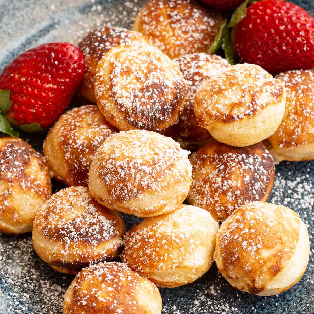 Images of Netherland\poffertjes-dutch-mini-pancakes-ft-1.jpg
